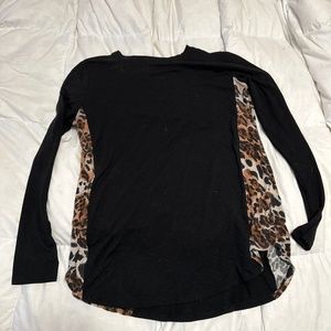 Black and leopard top